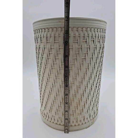 Vintage White Wicker Rattan Round Small Waste Basket Trash Can Shabby Chic - Picture 6 of 10